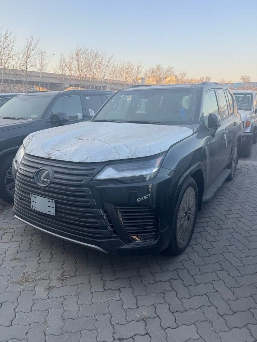 2024款雷克萨斯LX600 实车配置及报价